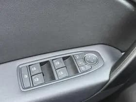 Renault Captur thumbnail 18