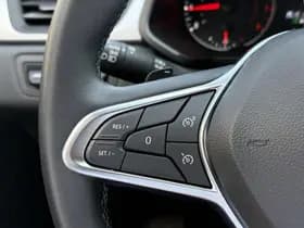 Renault Captur thumbnail 19