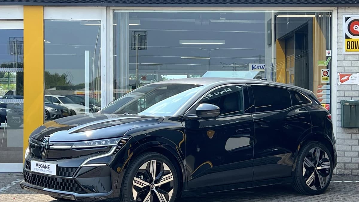 Renault Mégane E-Tech — foto 1