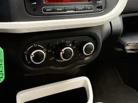 Renault Twingo thumbnail 19