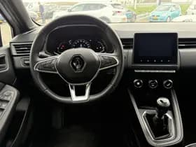 Renault Clio thumbnail 3