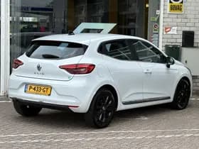 Renault Clio thumbnail 6