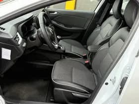 Renault Clio thumbnail 7