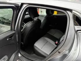 Renault Clio thumbnail 8