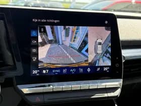 Renault Mégane E-Tech thumbnail 23