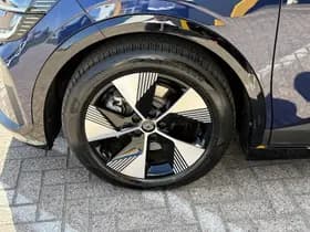 Renault Mégane E-Tech thumbnail 5