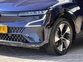 Renault Mégane E-Tech thumbnail 6
