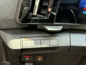 Renault Mégane E-Tech thumbnail 10