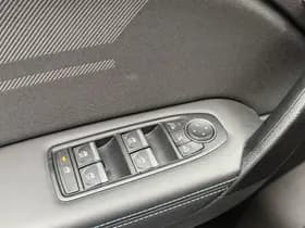 Renault Captur thumbnail 17