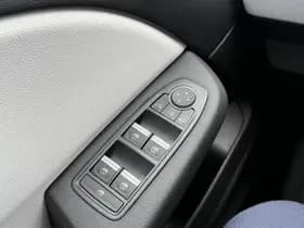 Renault Clio thumbnail 19