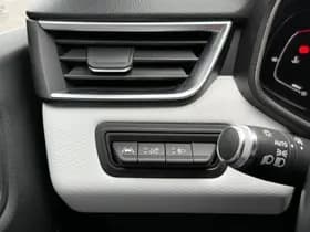 Renault Clio thumbnail 25