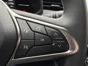 Renault Clio thumbnail 11