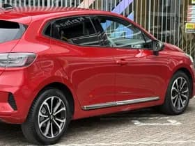 Renault Clio thumbnail 24