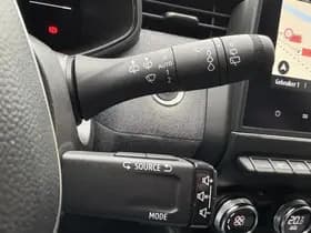 Renault Clio thumbnail 9