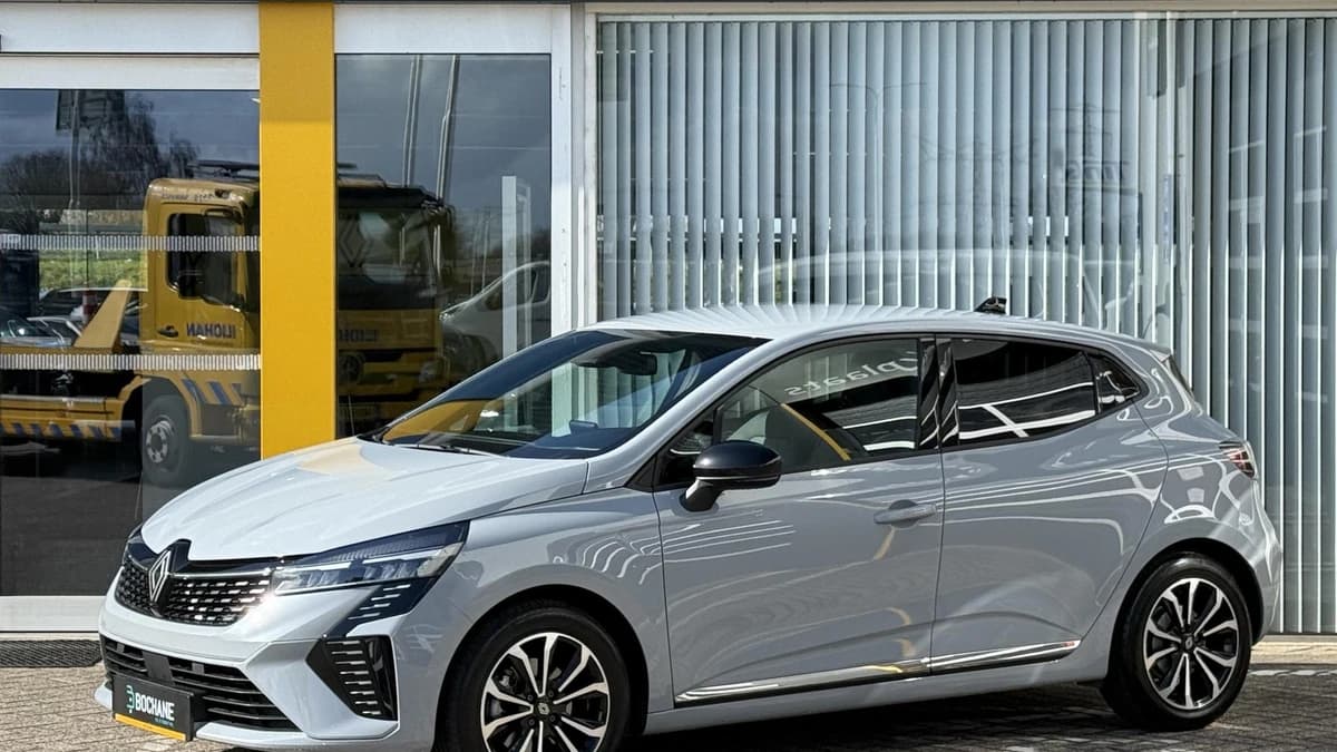 Renault Clio — foto 1