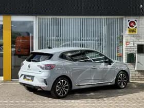 Renault Clio thumbnail 2