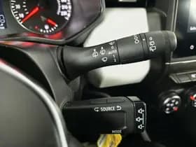 Renault Clio thumbnail 11