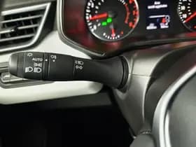 Renault Clio thumbnail 12