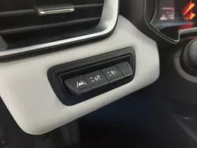 Renault Clio thumbnail 21