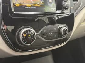 Renault Captur thumbnail 26