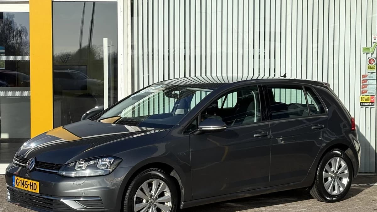 Volkswagen Golf — foto 1