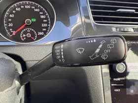 Volkswagen Golf thumbnail 26