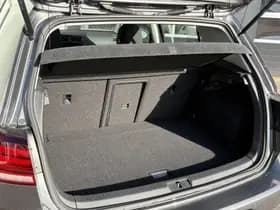 Volkswagen Golf thumbnail 9