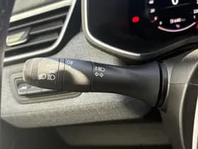 Renault Clio thumbnail 28