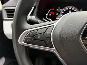 Renault Clio thumbnail 19
