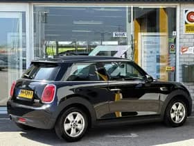 MINI Cooper thumbnail 2