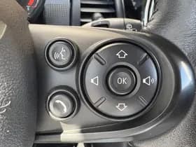 MINI Cooper thumbnail 8