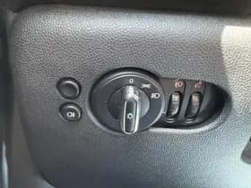 MINI Cooper thumbnail 10