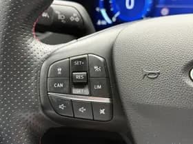 Ford Focus thumbnail 18
