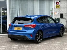 Ford Focus thumbnail 6
