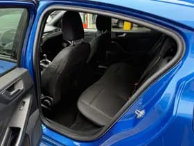 Ford Focus thumbnail 8