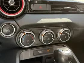 Fiat 124 Spider thumbnail 11