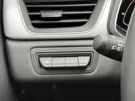 Renault Captur thumbnail 26