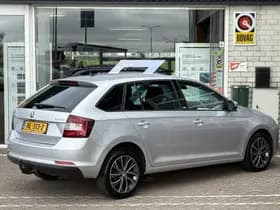 Škoda Rapid thumbnail 11