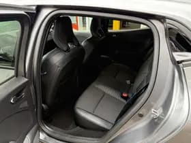 Renault Clio thumbnail 8