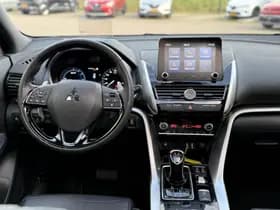 Mitsubishi Eclipse Cross thumbnail 3