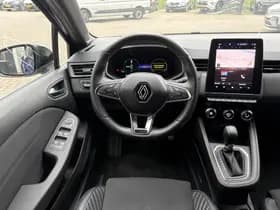 Renault Clio thumbnail 3