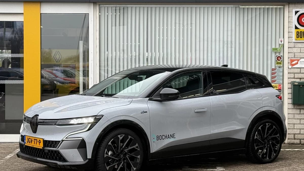 Renault Mégane E-Tech — foto 1