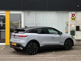 Renault Mégane E-Tech thumbnail 2