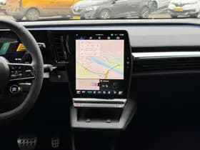 Renault Mégane E-Tech thumbnail 9