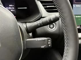 Renault Captur thumbnail 25