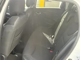 Renault Clio thumbnail 8