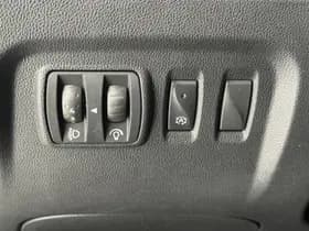 Renault Captur thumbnail 35