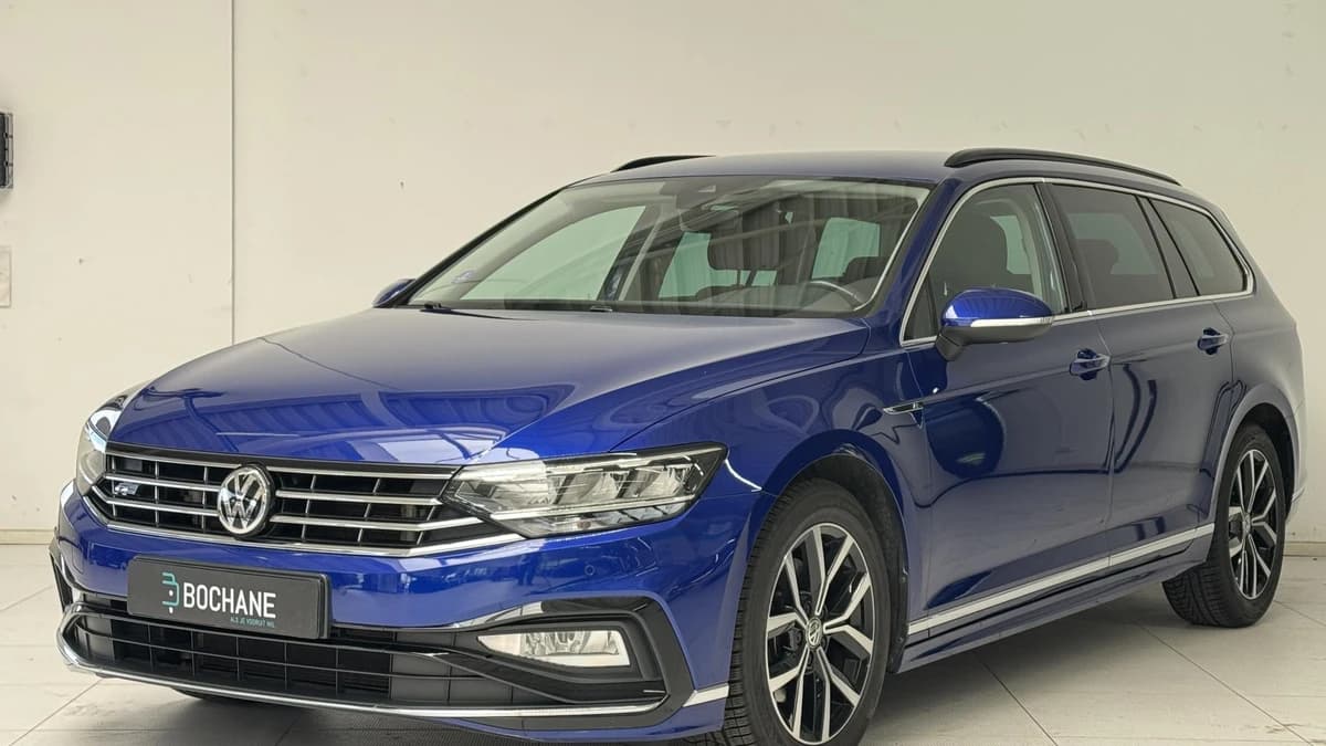 Volkswagen Passat — foto 1