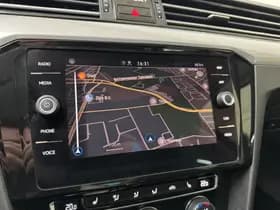 Volkswagen Passat thumbnail 11