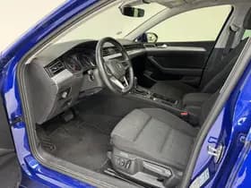 Volkswagen Passat thumbnail 21